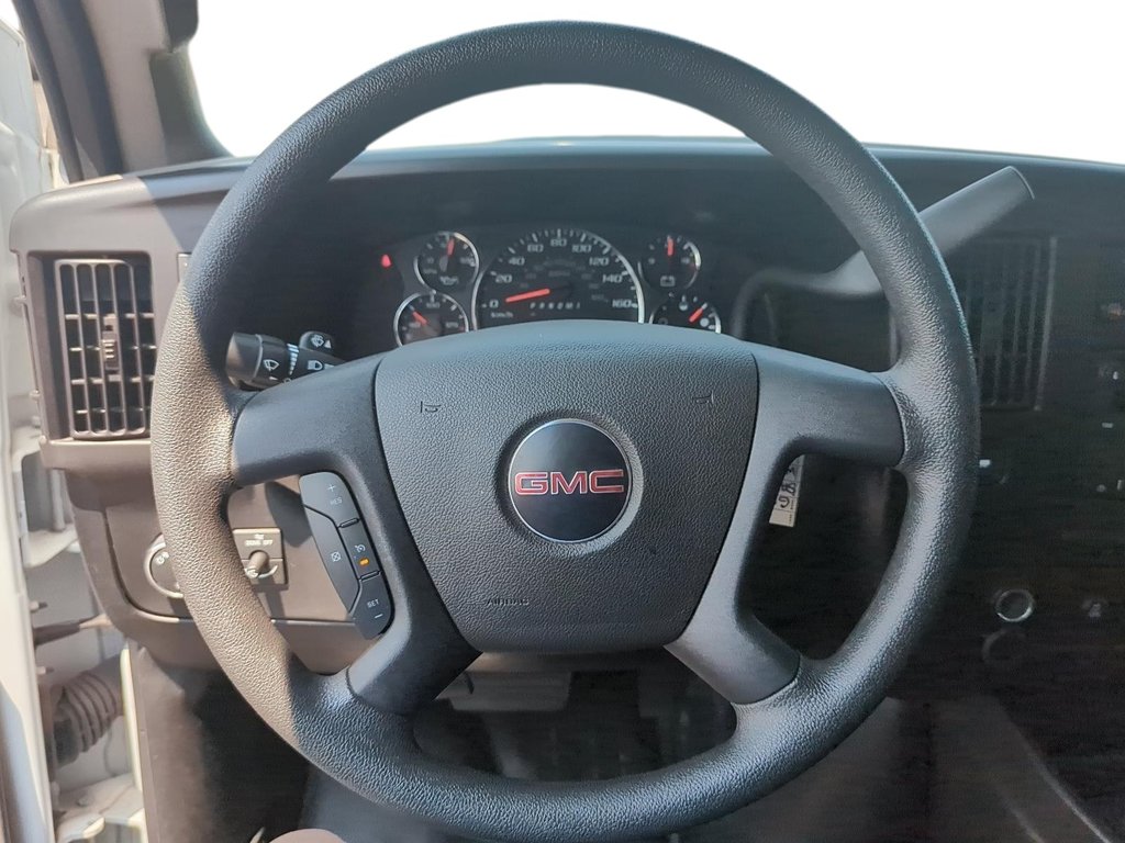 2023 GMC Savana Cargo 2500 135wb 2WD in Stratford, Ontario - 12 - w1024h768px