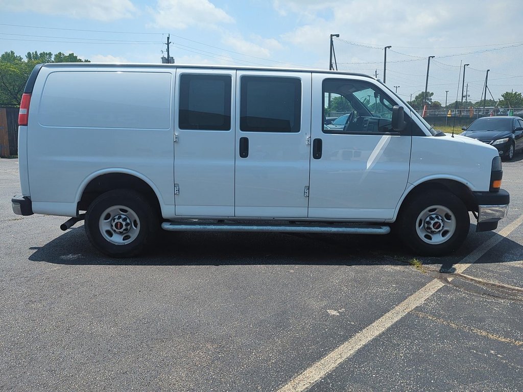 2023 GMC Savana Cargo 2500 135wb 2WD in Stratford, Ontario - 16 - w1024h768px