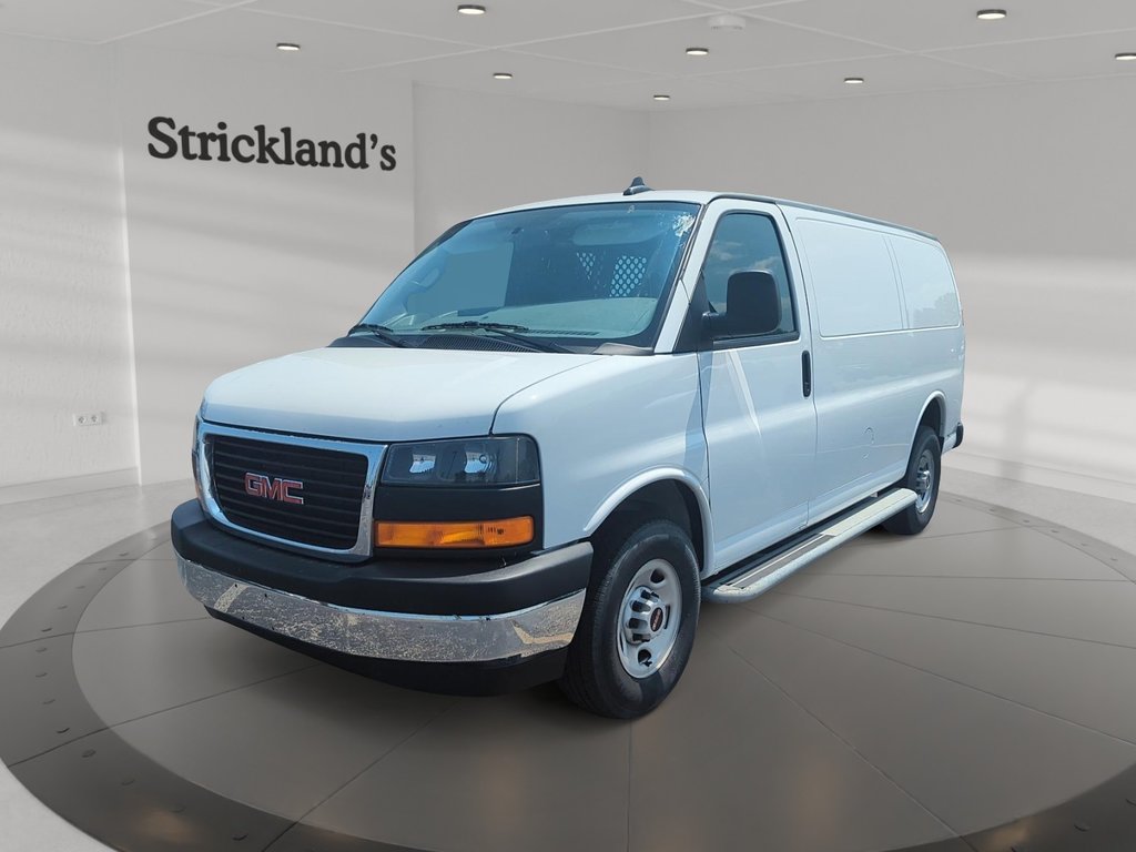 2023 GMC Savana Cargo 2500 135wb 2WD in Stratford, Ontario - 1 - w1024h768px