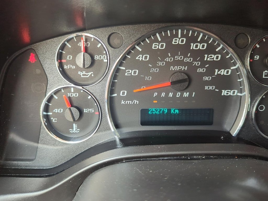 2023 GMC Savana Cargo 2500 135wb 2WD in Stratford, Ontario - 13 - w1024h768px