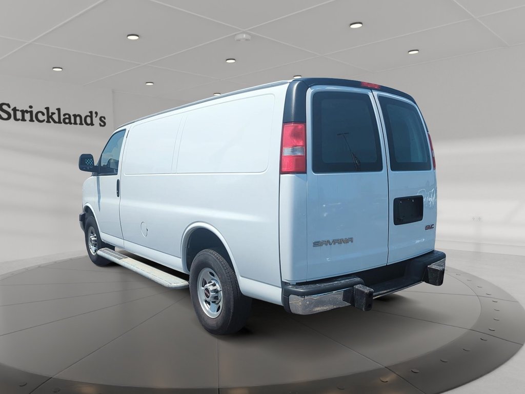 2023 GMC Savana Cargo 2500 135wb 2WD in Stratford, Ontario - 4 - w1024h768px