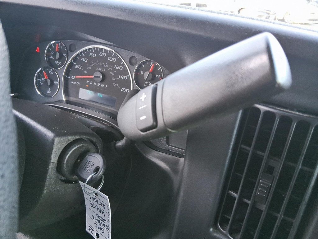 2023 GMC Savana Cargo 2500 135wb 2WD in Stratford, Ontario - 18 - w1024h768px
