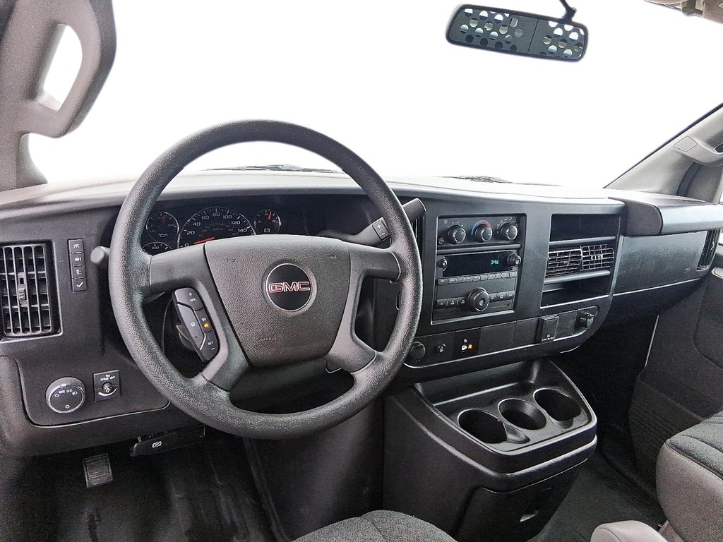 2023 GMC Savana Cargo 2500 135wb 2WD in Stratford, Ontario - 10 - w1024h768px