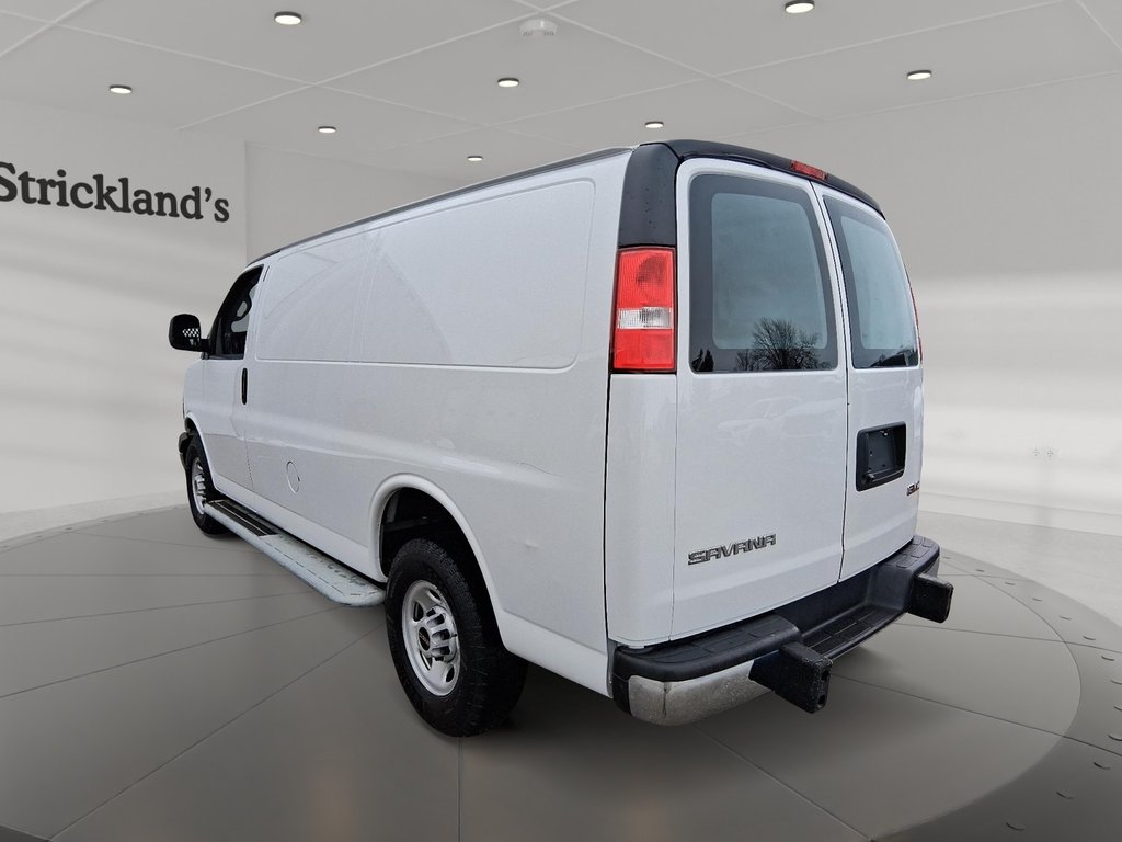 2023 GMC Savana Cargo 2500 135wb 2WD in Stratford, Ontario - 4 - w1024h768px