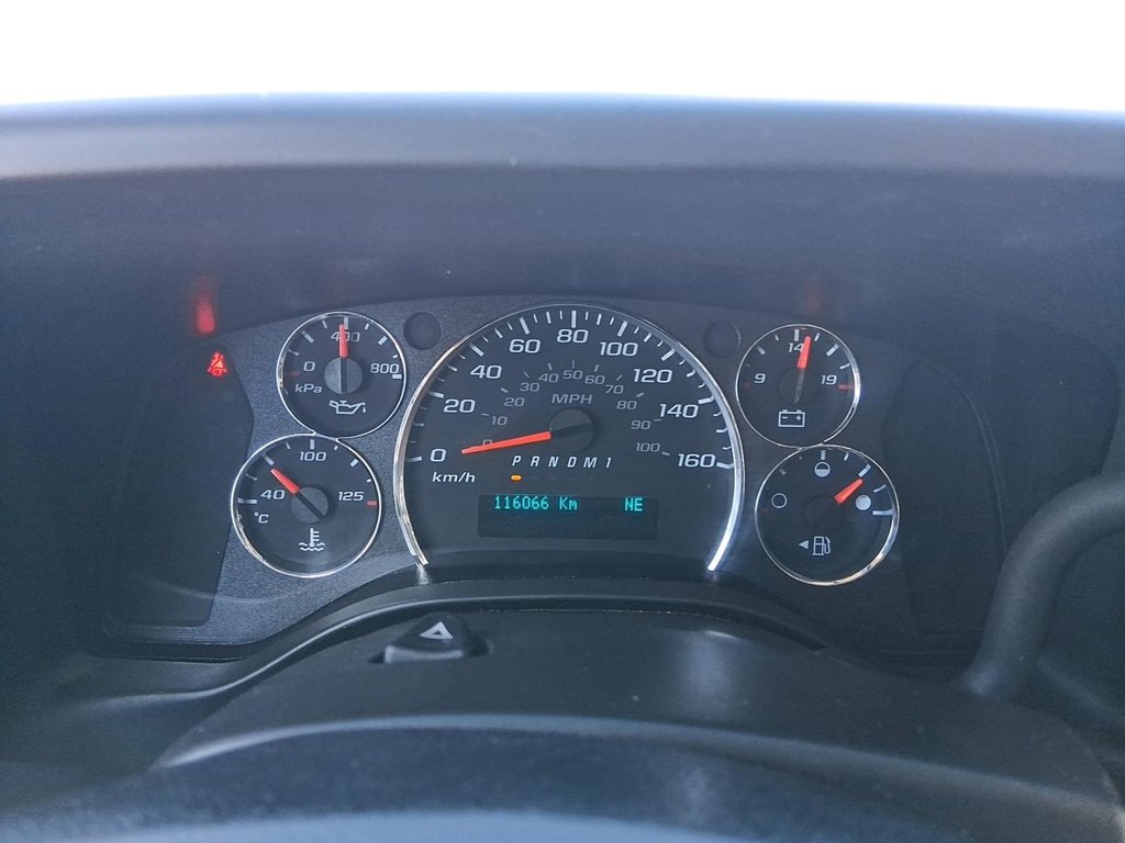 2023 GMC Savana Cargo 2500 135wb 2WD in Stratford, Ontario - 14 - w1024h768px