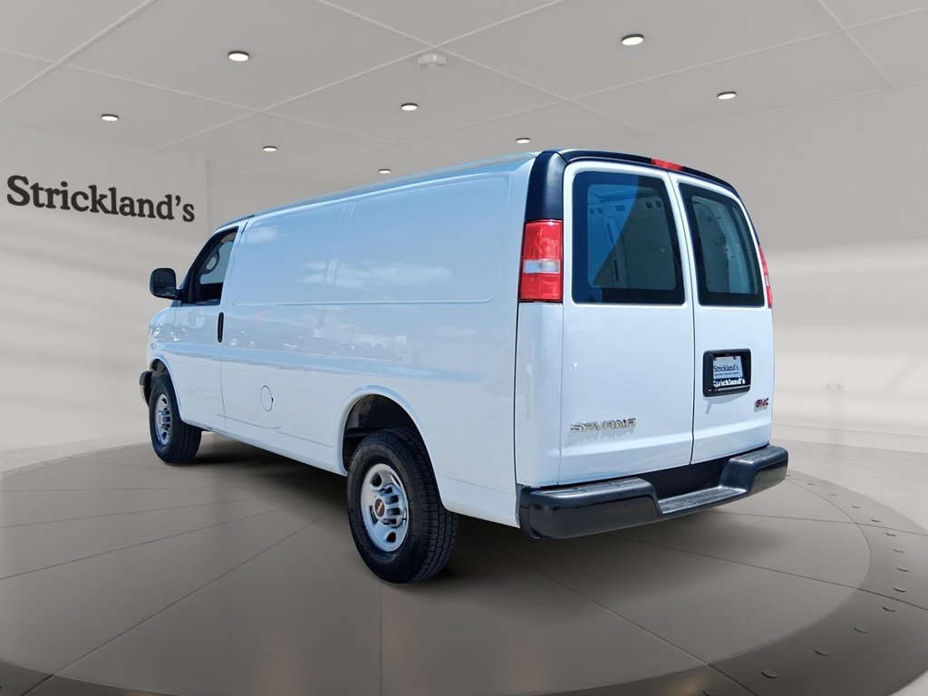 2023 GMC Savana Cargo 2500 135wb 2WD in Stratford, Ontario - 4 - w1024h768px