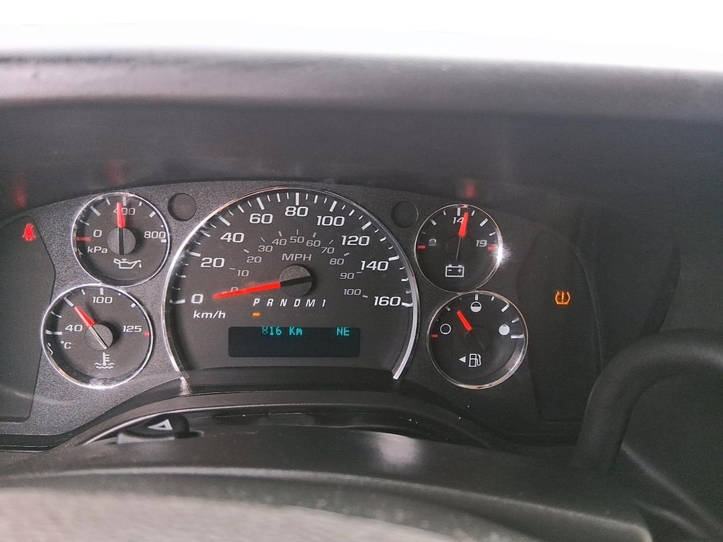 2025 GMC Savana Cargo Van 2500 Regular Wheelbase Rear-Wheel Drive in Stratford, Ontario - 13 - w1024h768px
