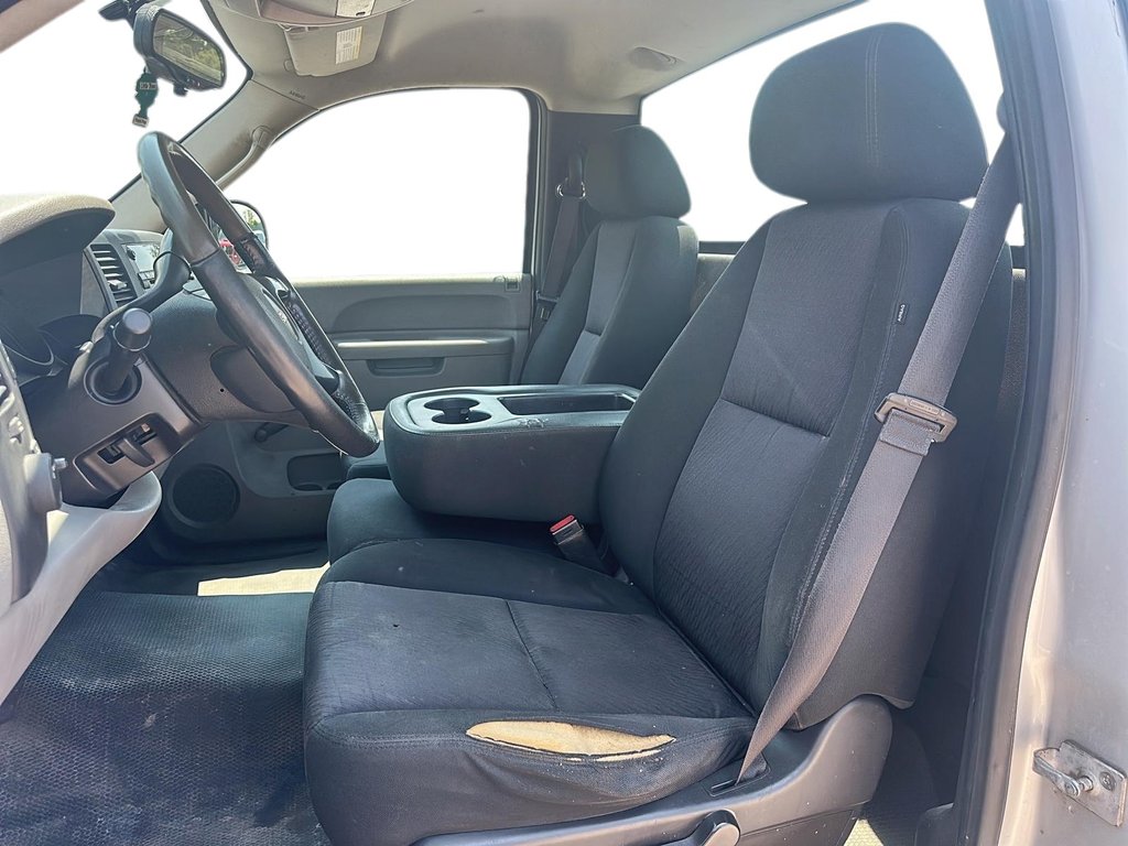 2013 GMC Sierra 1500 WT Reg Cab Standard Box 2WD 1SA in Stratford, Ontario - 7 - w1024h768px