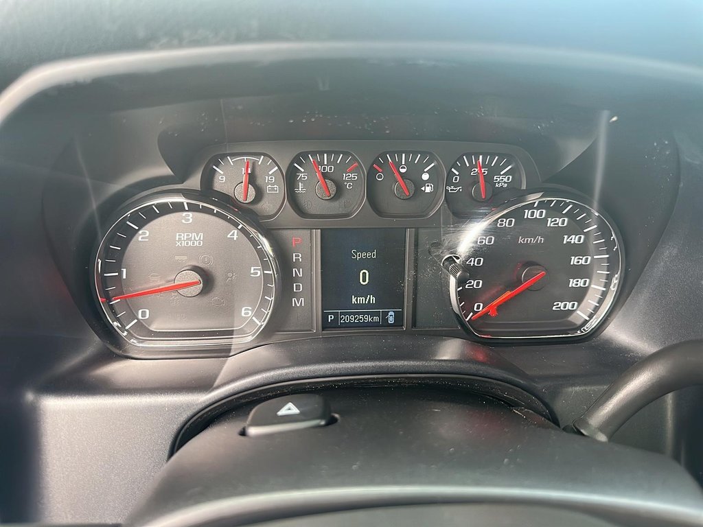 2016 GMC Sierra 1500 Double 4x4 SLE / Standard Box in Stratford, Ontario - 13 - w1024h768px