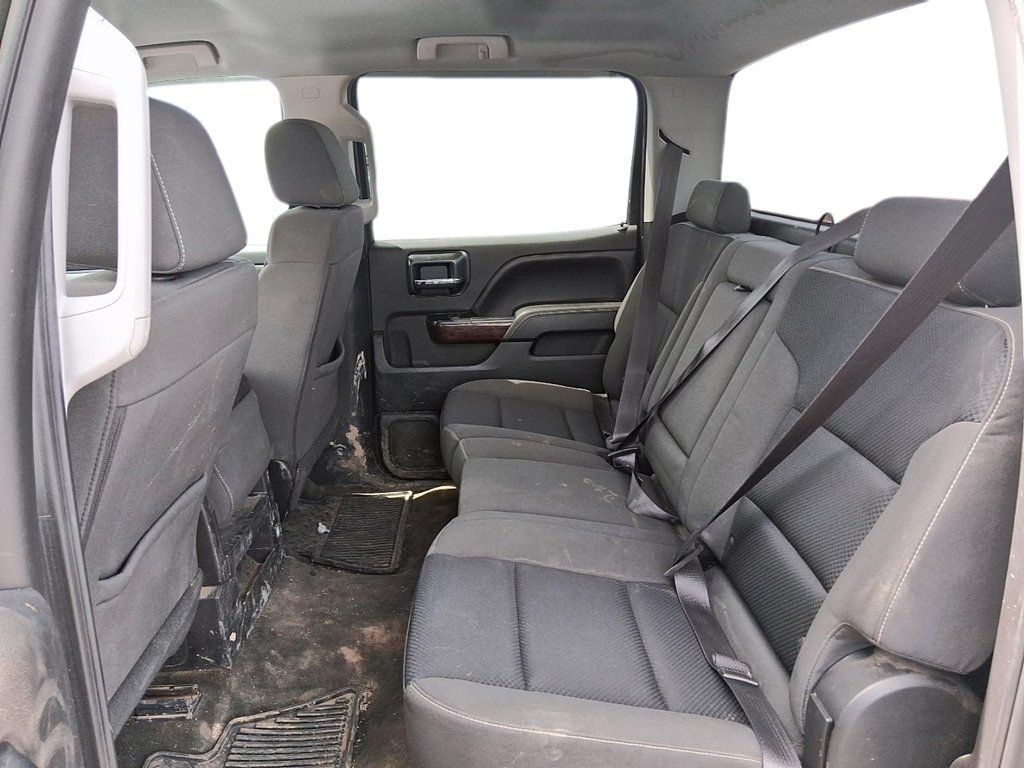 2016 GMC Sierra 1500 Crew 4x4 SLT / Standard Box in Stratford, Ontario - 8 - w1024h768px