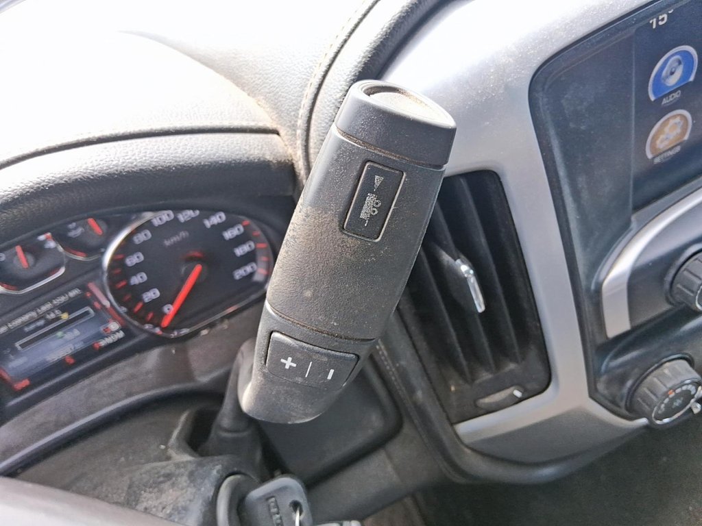 2016 GMC Sierra 1500 Crew 4x4 SLT / Standard Box in Stratford, Ontario - 15 - w1024h768px