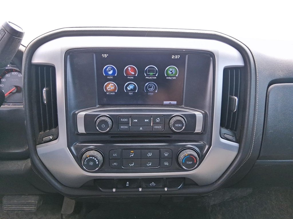 2016 GMC Sierra 1500 Crew 4x4 SLT / Standard Box in Stratford, Ontario - 14 - w1024h768px