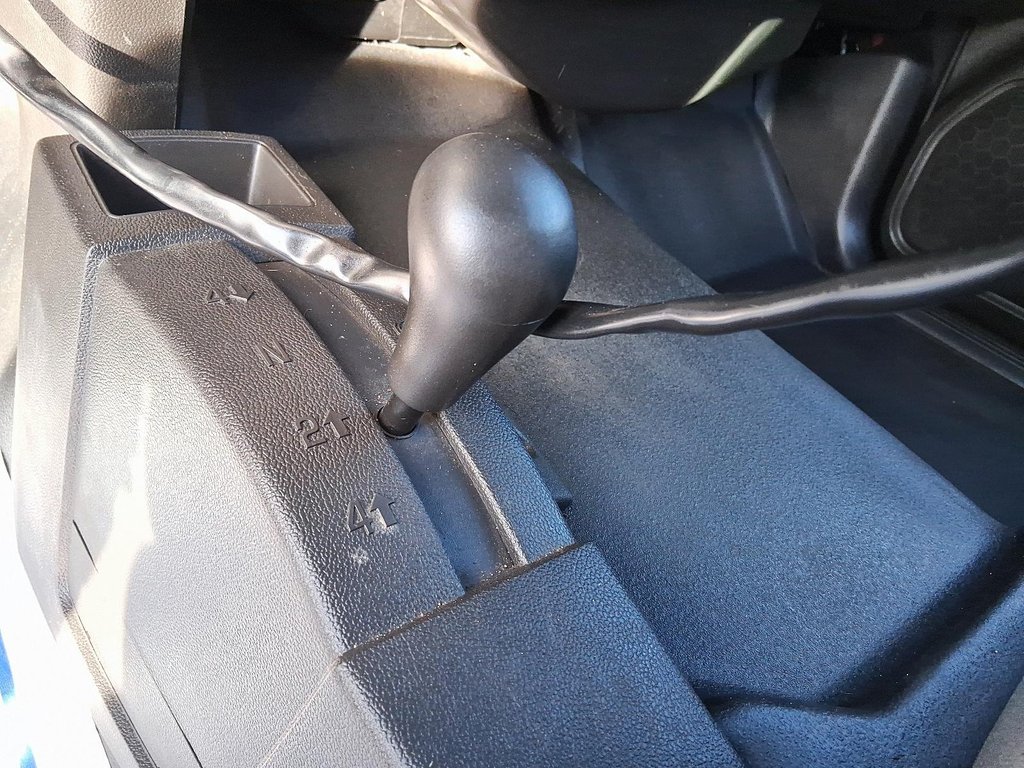 2017 GMC Sierra 1500 Reg 4x4 Base / Standard Box in Stratford, Ontario - 15 - w1024h768px