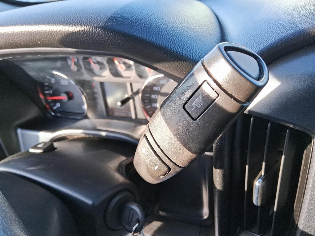 2017 GMC Sierra 1500 Reg 4x4 Base / Standard Box in Stratford, Ontario - 14 - w1024h768px