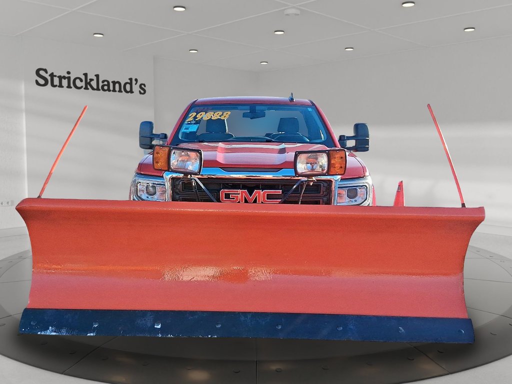 2017 GMC Sierra 1500 Reg 4x4 Base / Standard Box in Stratford, Ontario - 2 - w1024h768px