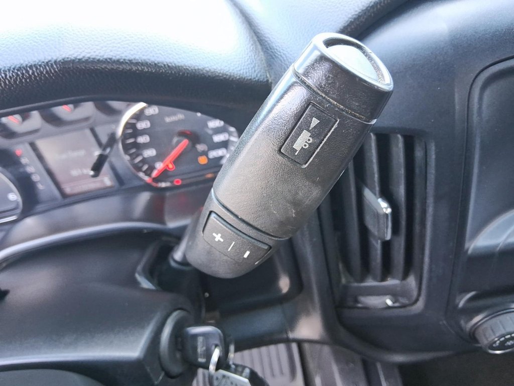 2017 GMC Sierra 1500 Double 4x4 SLE / Standard Box in Stratford, Ontario - 15 - w1024h768px