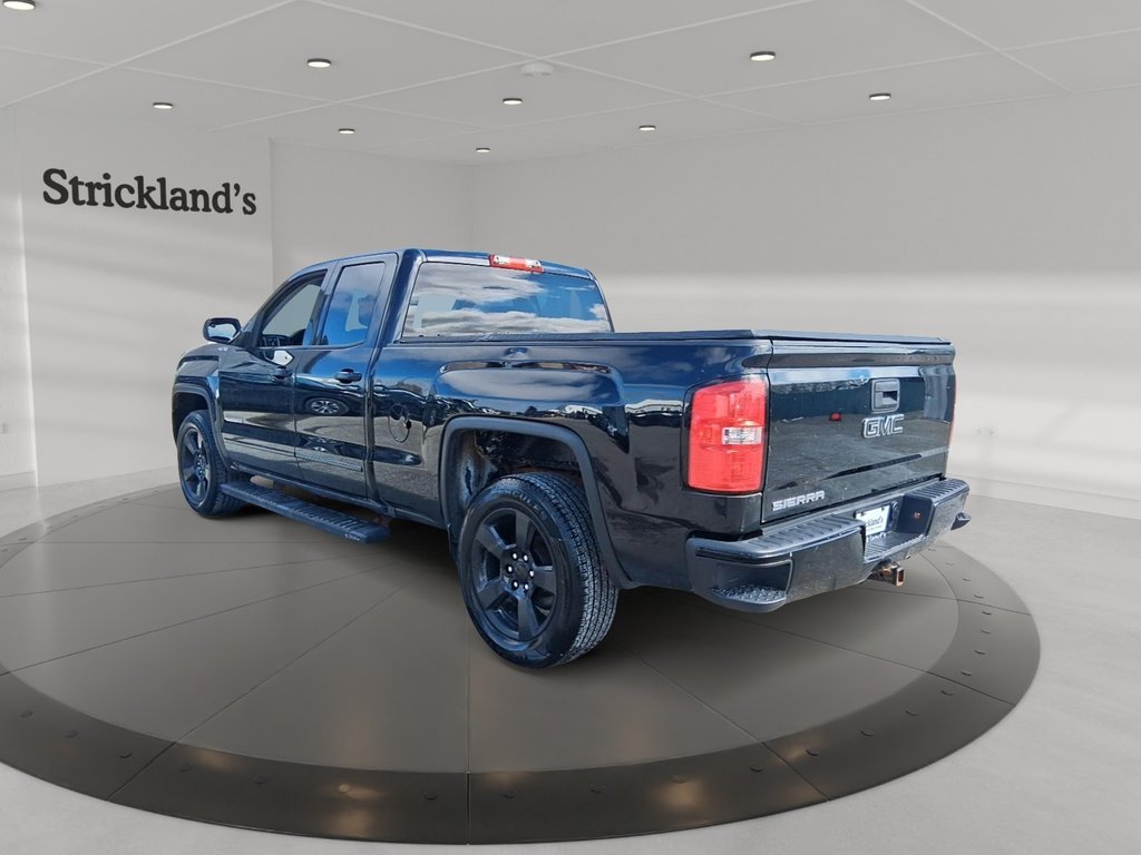 2017 GMC Sierra 1500 Double 4x4 SLE / Standard Box in Stratford, Ontario - 4 - w1024h768px