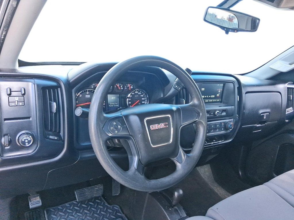2017 GMC Sierra 1500 Double 4x4 SLE / Standard Box in Stratford, Ontario - 9 - w1024h768px