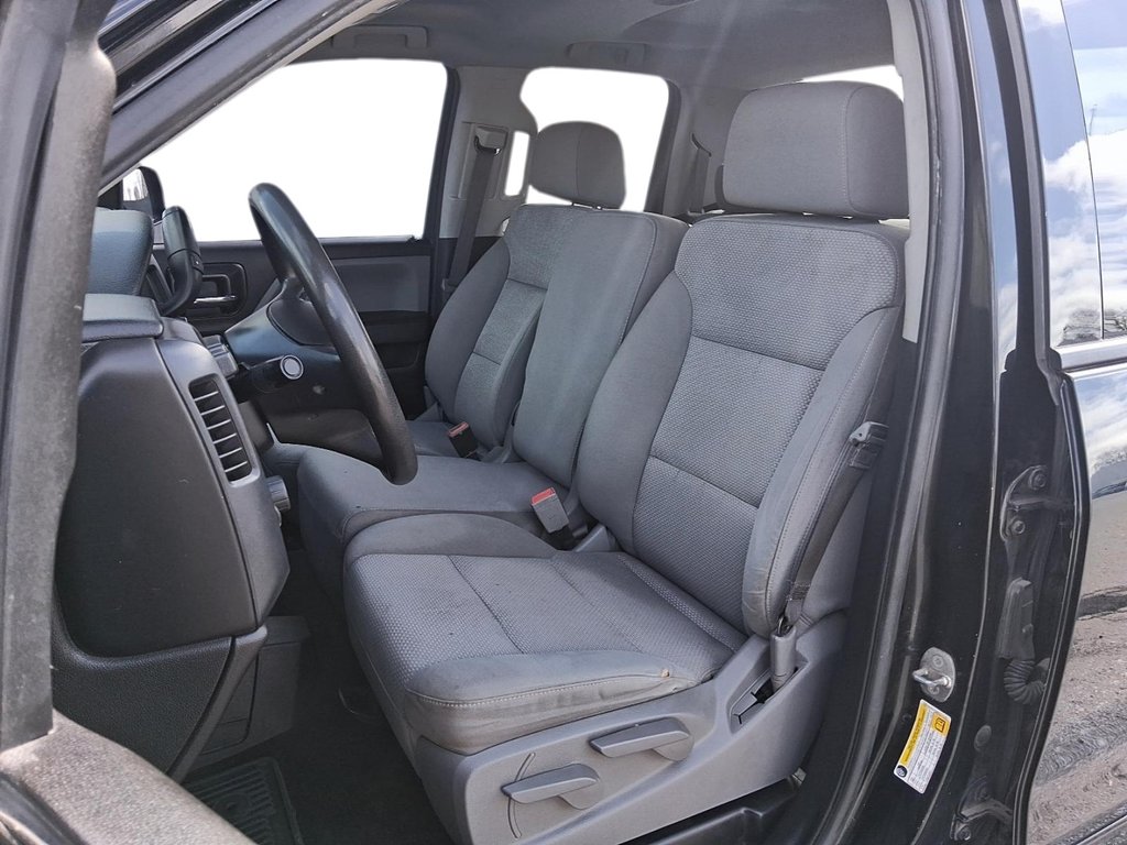 2017 GMC Sierra 1500 Double 4x4 SLE / Standard Box in Stratford, Ontario - 8 - w1024h768px