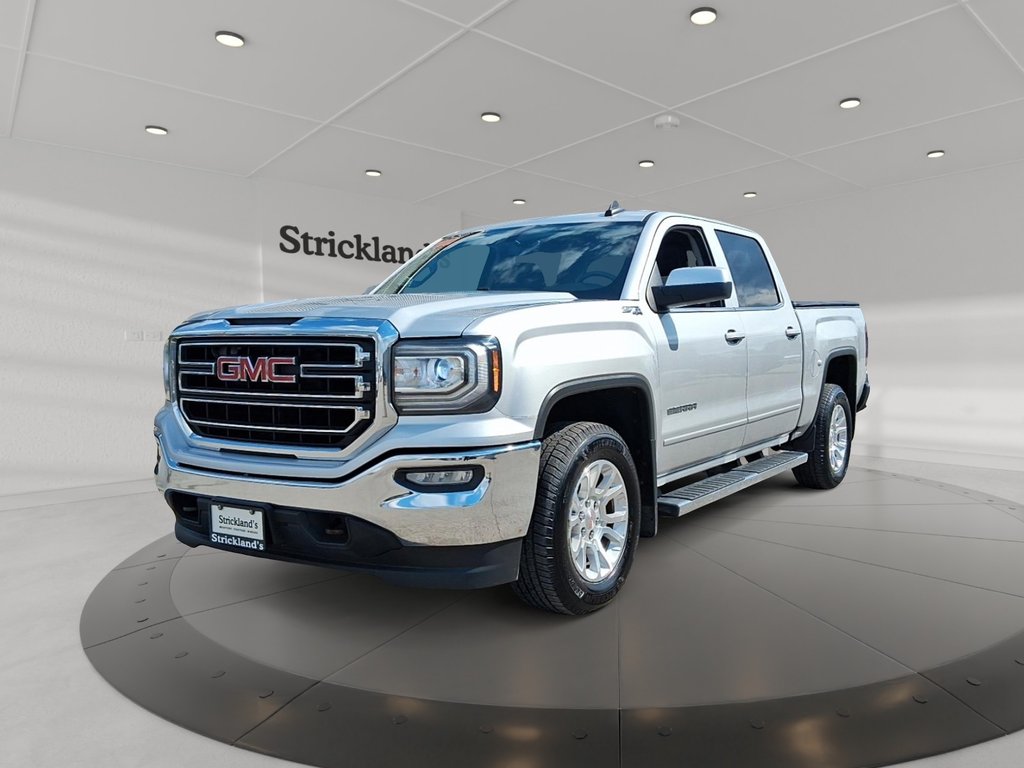 2017 GMC Sierra 1500 Crew 4x4 SLE / Short Box in Stratford, Ontario - 1 - w1024h768px