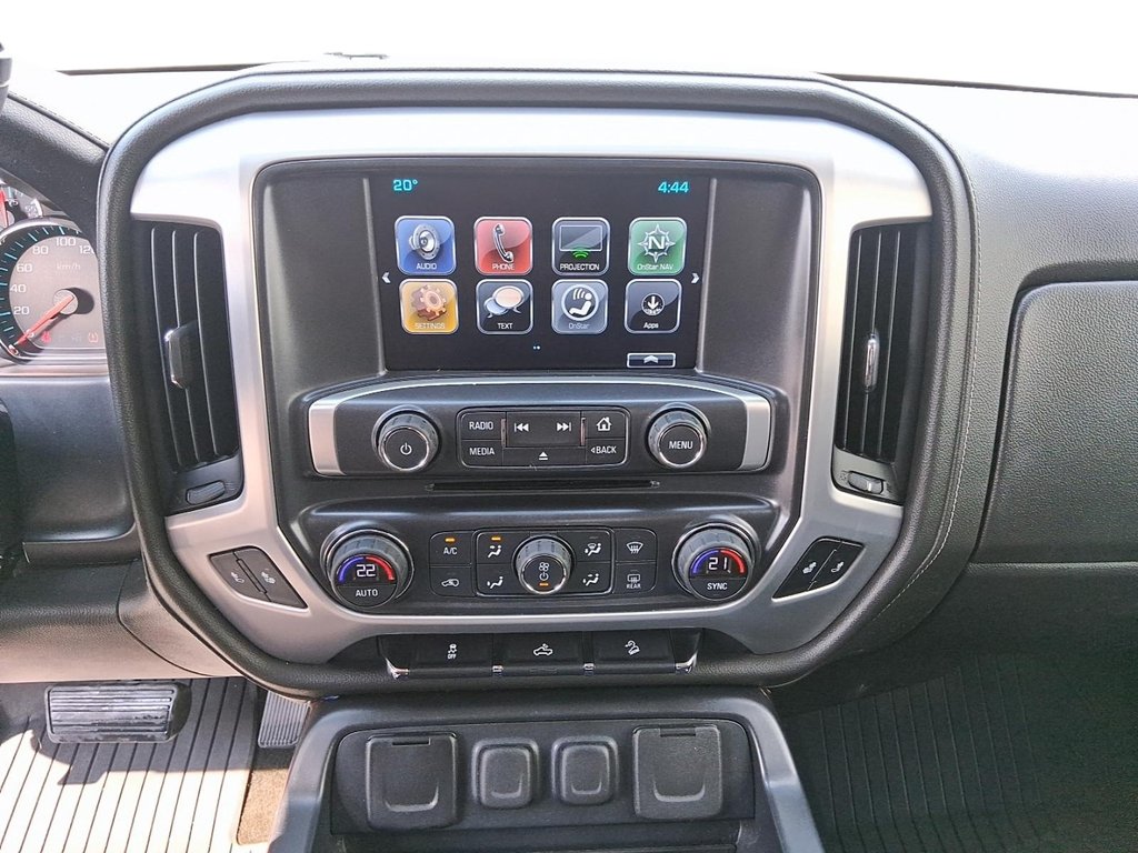 2017 GMC Sierra 1500 Crew 4x4 SLE / Short Box in Stratford, Ontario - 15 - w1024h768px