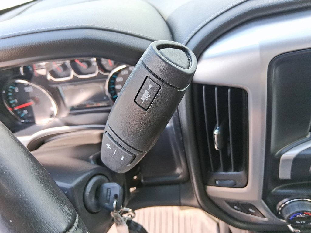 2017 GMC Sierra 1500 Crew 4x4 SLE / Short Box in Stratford, Ontario - 16 - w1024h768px