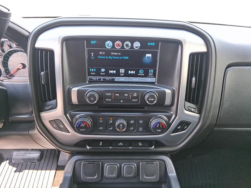 2017 GMC Sierra 1500 Crew 4x4 SLE / Short Box in Stratford, Ontario - 14 - w1024h768px