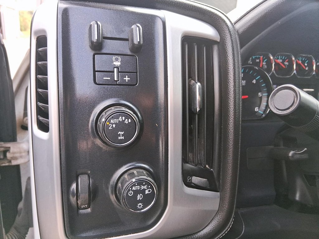 2018 GMC Sierra 1500 Double 4x4 SLE / Standard Box in Stratford, Ontario - 16 - w1024h768px