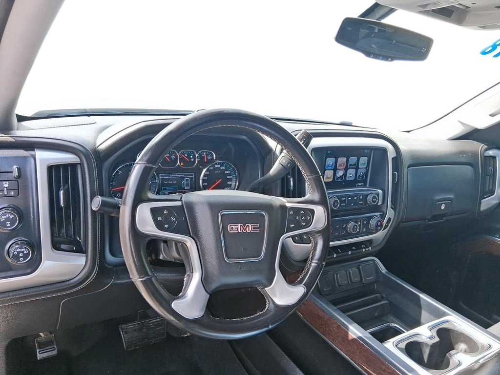 2018 GMC Sierra 1500 Double 4x4 SLE / Standard Box in Stratford, Ontario - 9 - w1024h768px