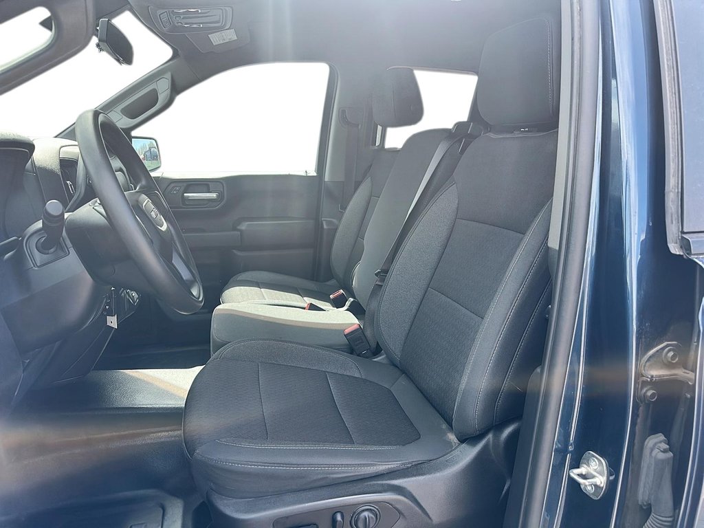 2020 GMC Sierra 1500 Double Cab 4x4 Base Standard Box in Stratford, Ontario - 8 - w1024h768px