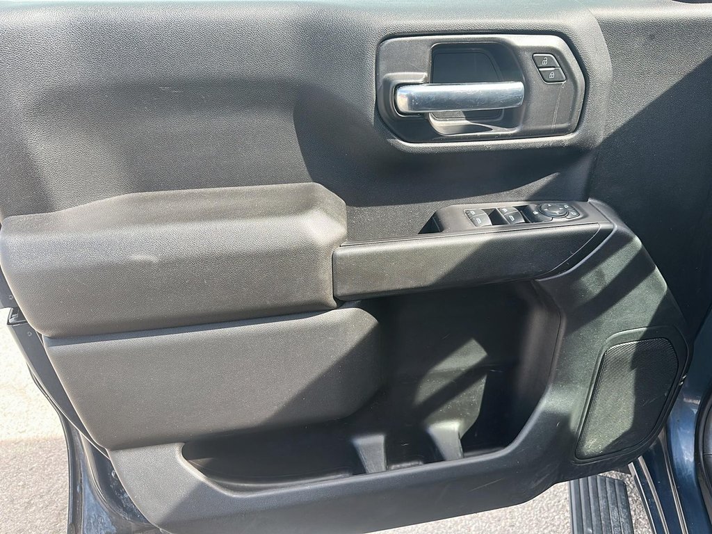 2020 GMC Sierra 1500 Double Cab 4x4 Base Standard Box in Stratford, Ontario - 10 - w1024h768px