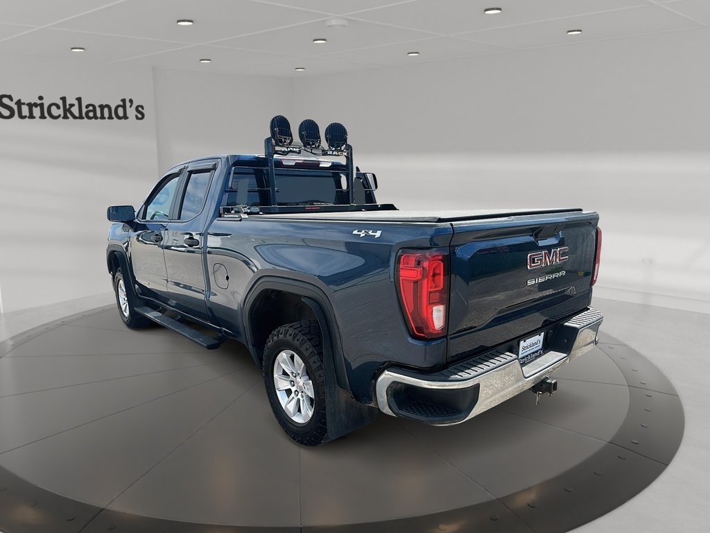 2020 GMC Sierra 1500 Double Cab 4x4 Base Standard Box in Stratford, Ontario - 4 - w1024h768px