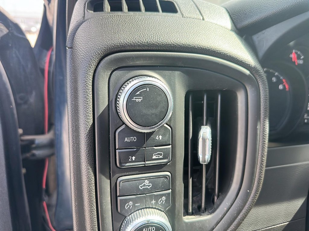 2020 GMC Sierra 1500 Double Cab 4x4 Base Standard Box in Stratford, Ontario - 15 - w1024h768px