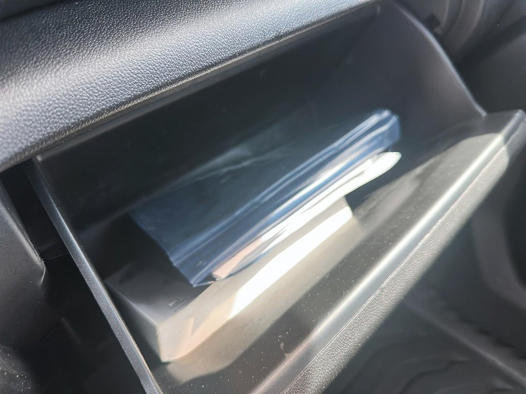 2020 GMC Sierra 1500 Double Cab 4x4 Base Standard Box in Stratford, Ontario - 16 - w1024h768px