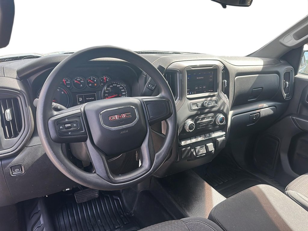 2020 GMC Sierra 1500 Double Cab 4x4 Base Standard Box in Stratford, Ontario - 9 - w1024h768px