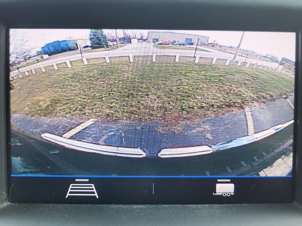 2020 GMC Sierra 1500 Crew Cab 4x4 Base Short Box in Stratford, Ontario - 16 - w1024h768px