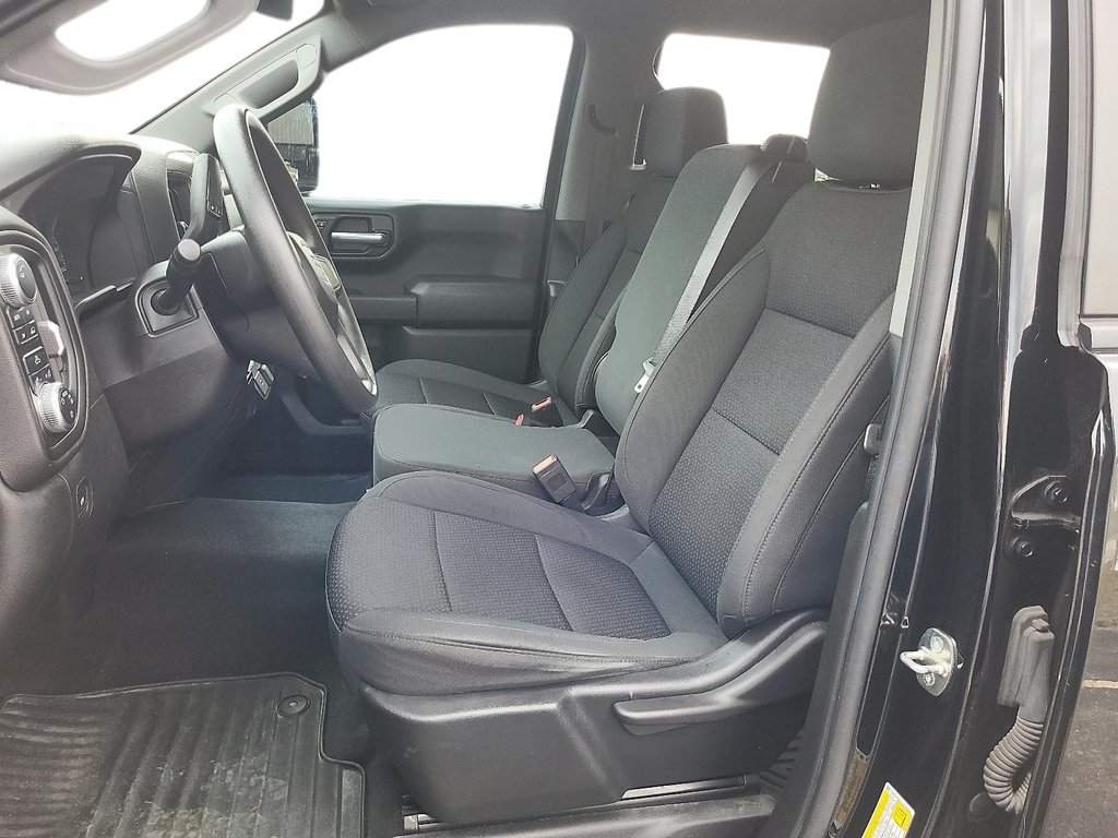 2020 GMC Sierra 1500 Crew Cab 4x4 Base Short Box in Stratford, Ontario - 7 - w1024h768px