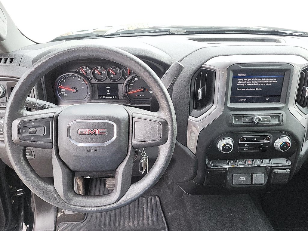 2020 GMC Sierra 1500 Crew Cab 4x4 Base Short Box in Stratford, Ontario - 12 - w1024h768px