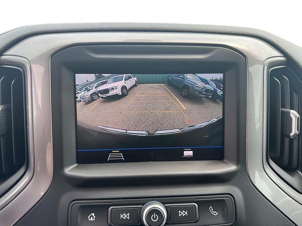 2021 GMC Sierra 1500 Crew Cab 4x4 Base Short Box in Stratford, Ontario - 15 - w1024h768px