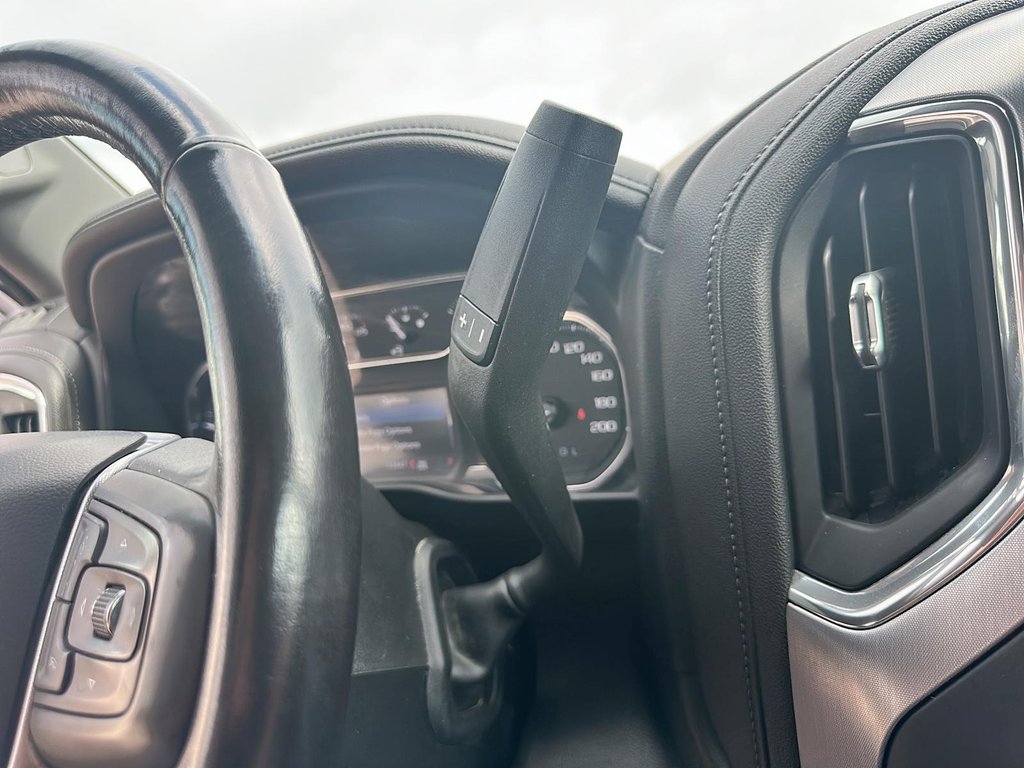 2021 GMC Sierra 1500 Crew Cab 4x4 Elevation Short Box in Stratford, Ontario - 13 - w1024h768px
