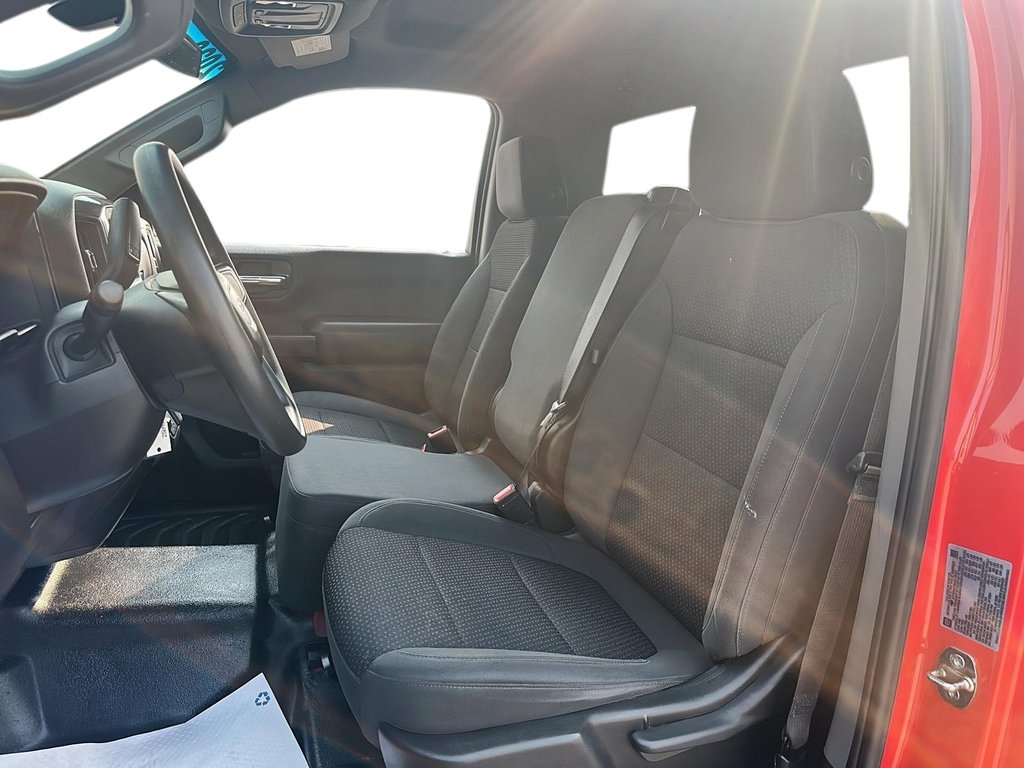 2022 GMC Sierra 1500 Ltd Regular Cab 4x4 Base Long Box in Stratford, Ontario - 7 - w1024h768px