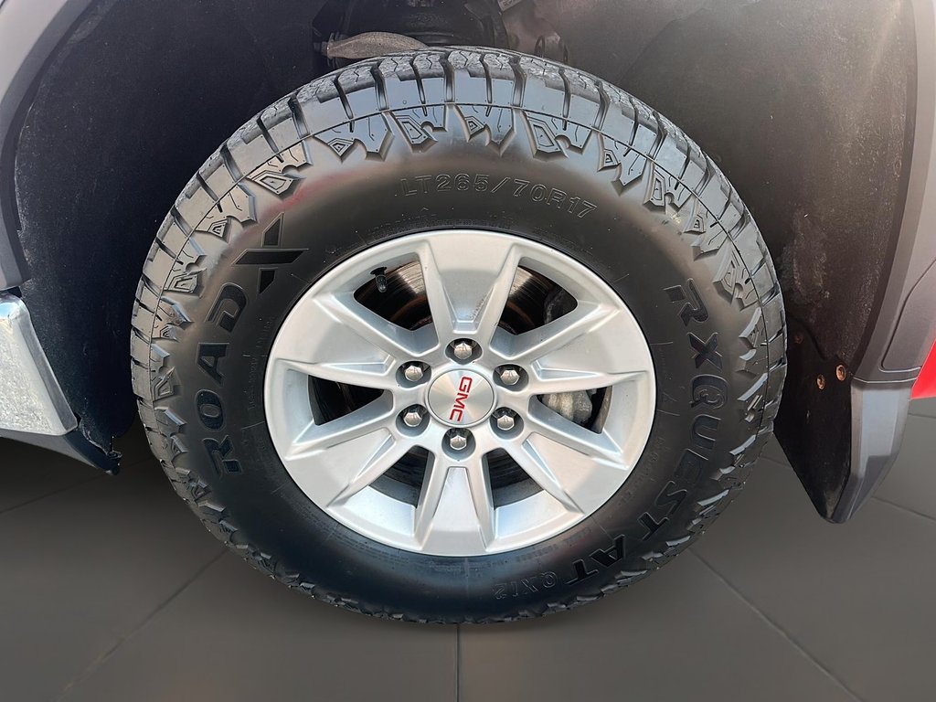 2022 GMC Sierra 1500 Ltd Regular Cab 4x4 Base Long Box in Stratford, Ontario - 6 - w1024h768px