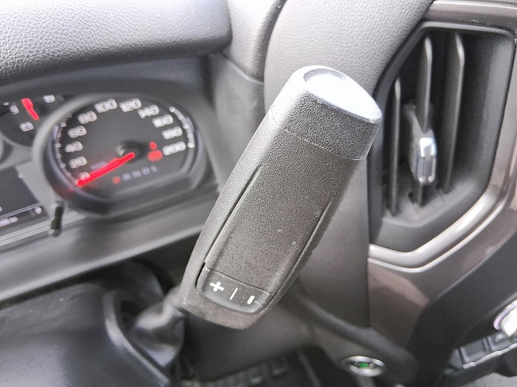 2022 GMC Sierra 1500 Ltd Crew Cab 4x4 Base Short Box in Stratford, Ontario - 16 - w1024h768px