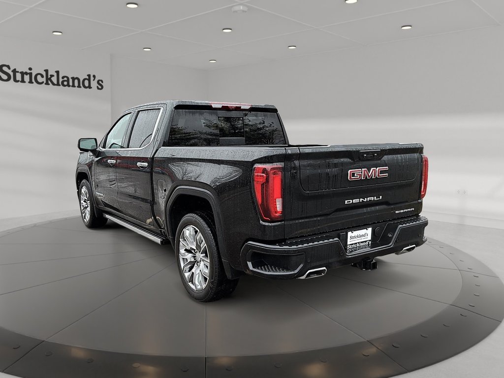 2023  Sierra 1500 Crew Cab 4x4 Denali Short Box in Stratford, Ontario - 4 - w1024h768px