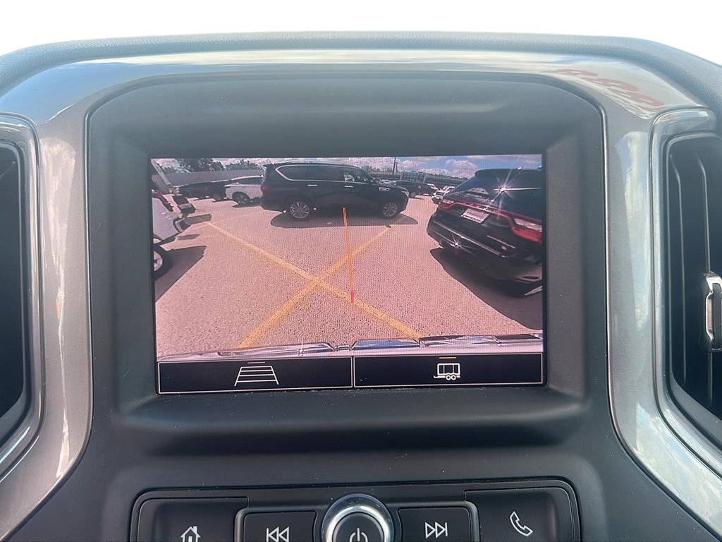 2023 GMC Sierra 1500 Crew Cab 4x4 PRO Standard Box in Stratford, Ontario - 16 - w1024h768px