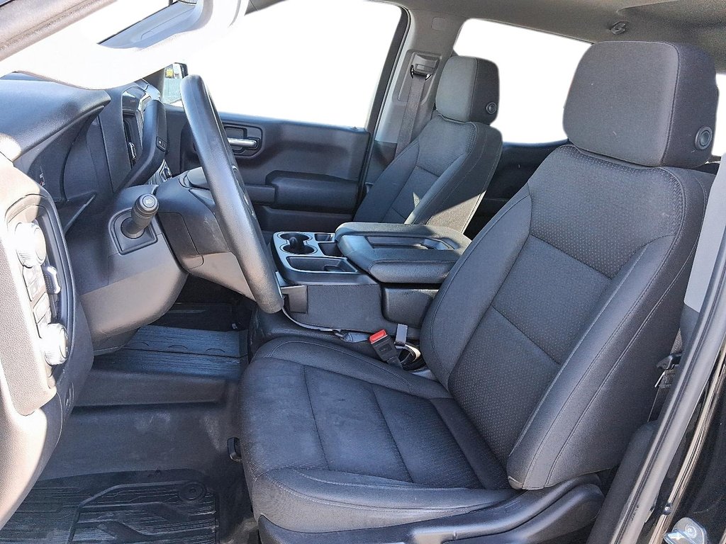 2023 GMC Sierra 1500 Crew Cab 4x4 PRO Standard Box in Stratford, Ontario - 9 - w1024h768px