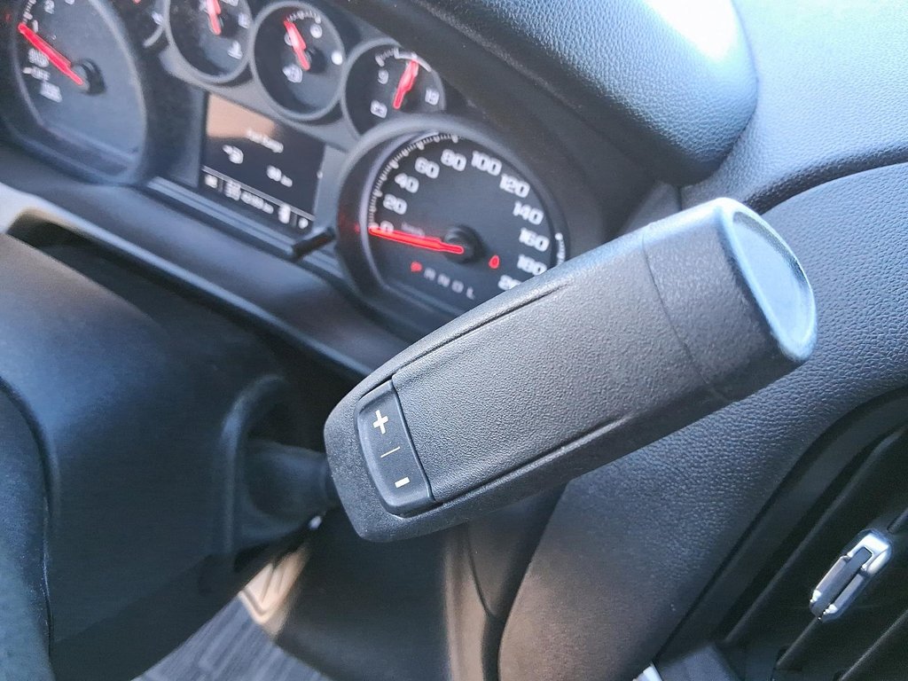 2023 GMC Sierra 1500 Crew Cab 4x4 PRO Standard Box in Stratford, Ontario - 16 - w1024h768px