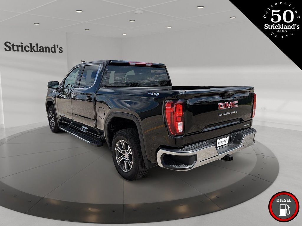 2024  Sierra 1500 Crew Cab Short Box 4-Wheel Drive SLE in Stratford, Ontario - 4 - w1024h768px