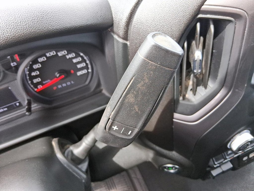 2024 GMC Sierra 1500 Crew Cab Standard Box 4-Wheel Drive Pro in Stratford, Ontario - 18 - w1024h768px