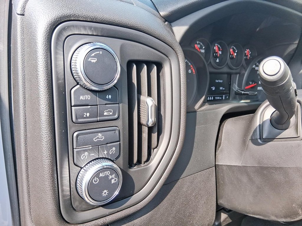 2024 GMC Sierra 1500 Crew Cab Standard Box 4-Wheel Drive Pro in Stratford, Ontario - 18 - w1024h768px